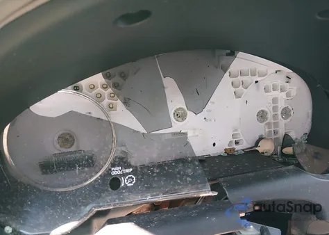 2008 Toyota Sienna Xle z USA, uszkodzony, nr VIN 5TDBK22C18S009563